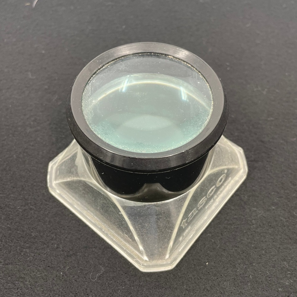 Vintage Tasco 9555 Magnifying Loupe Clear Stand Made in Hong Kong Black Plastic